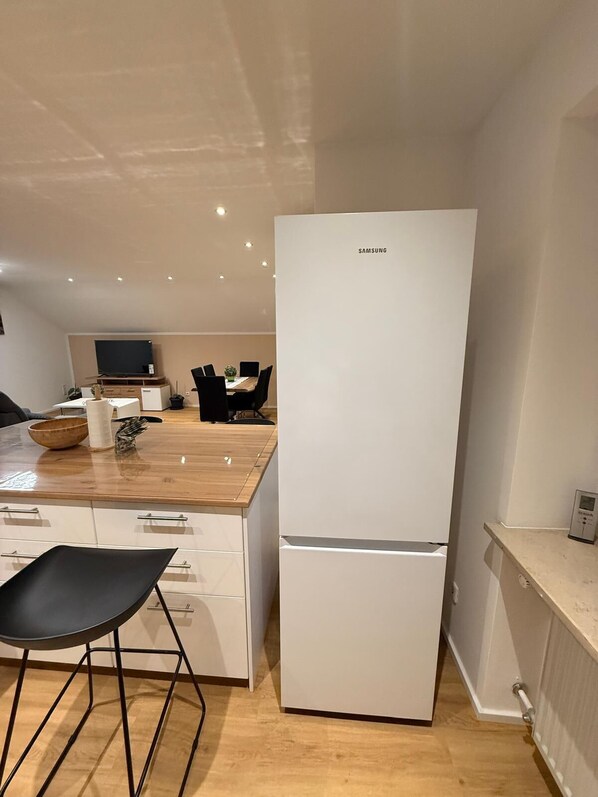 Dining - Modern house near Audi in Appertshofen/Stammham (Stammham)