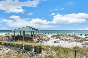 House, 1 King Bed (Gulf Winds East #7) | Beach - Gulf Winds East #7 (Miramar Beach)