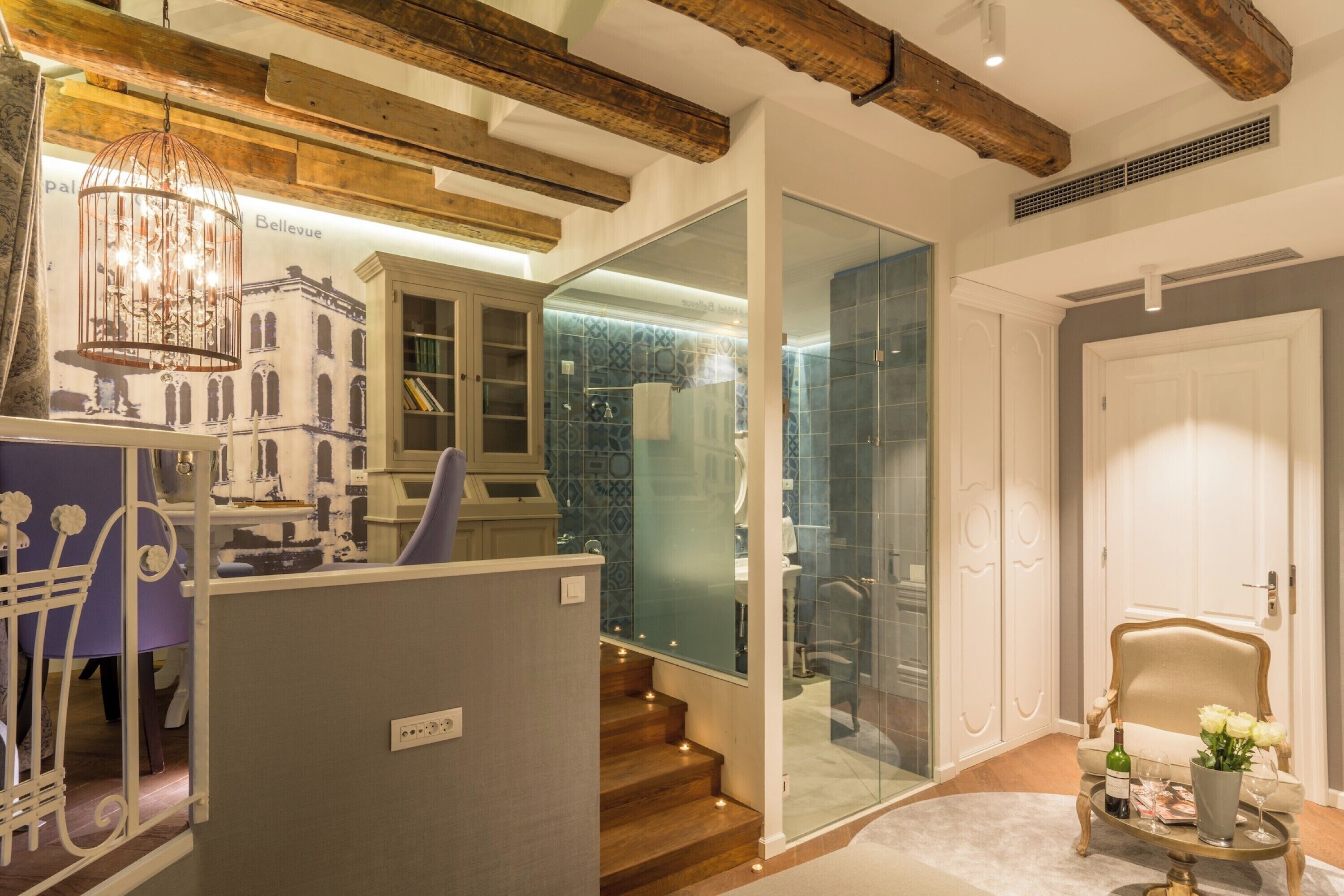Deluxe Double Room, City View | Interior