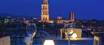 Luxury Rooms Procurator 7 w roof terrace