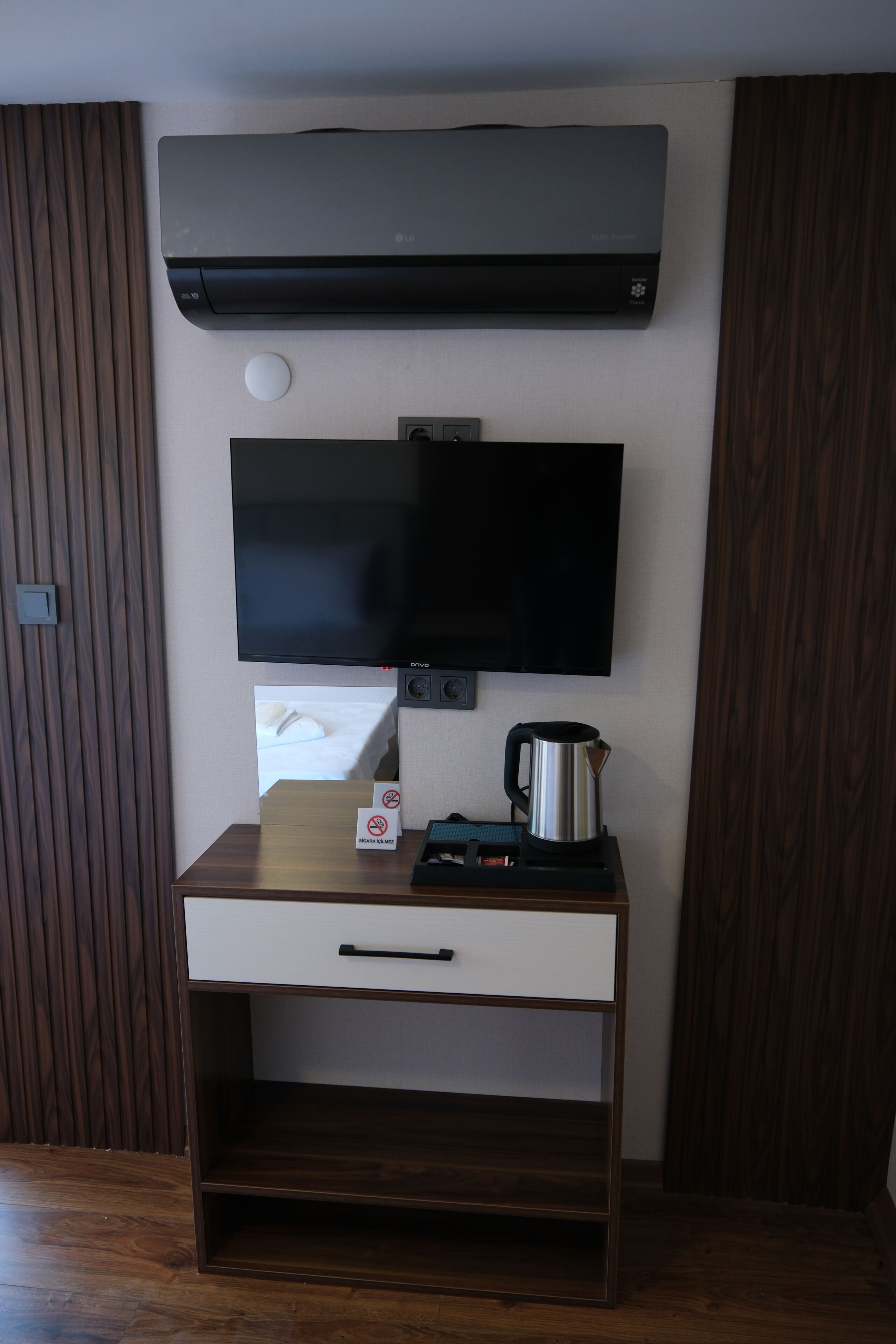 Deluxe tweepersoonskamer, uitzicht op zee | Interieur