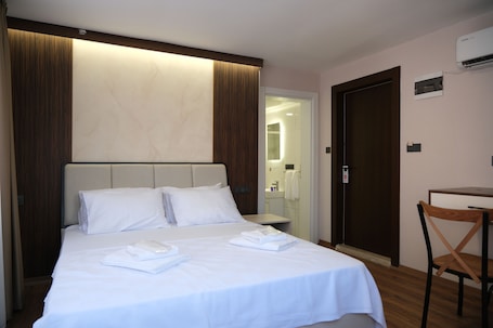 Bed sheets. Mudanya Yıldız Otel