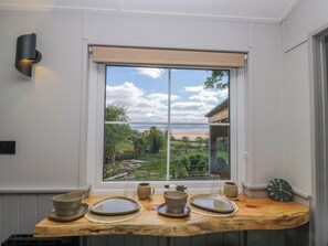 Interior - Little Hut (Grange-over-Sands)