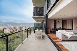 Deluxe Suite | Terrace/patio - Kiin Living (Medellín)