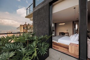 Suite, City View | Terrace/patio - Kiin Living (Medellín)
