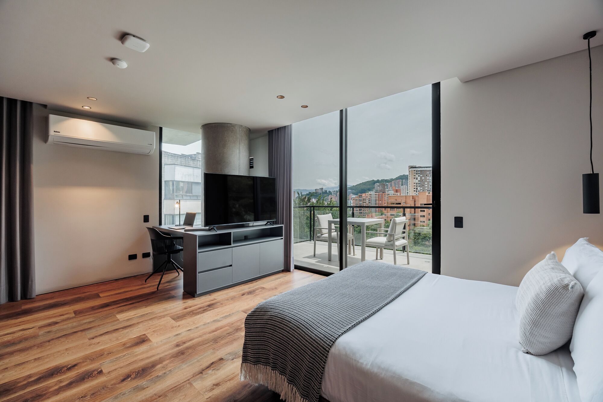 Loft, City View