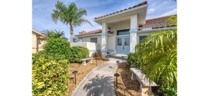 Terrace/patio - Placida Golf Oasis near Boca Grande. Automated Pool/Spa & Private 19th Hole (Placida)