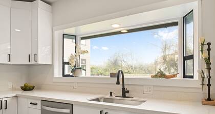 Beautiful 3-bedroom house in wonderful Bellingham for your getaway