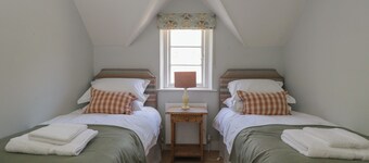 Middle Cottage
