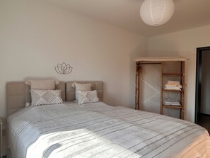1 Schlafzimmer, Schreibtisch, Bügeleisen/Bügelbrett, kostenloses WLAN