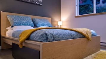 WiFi, bed sheets