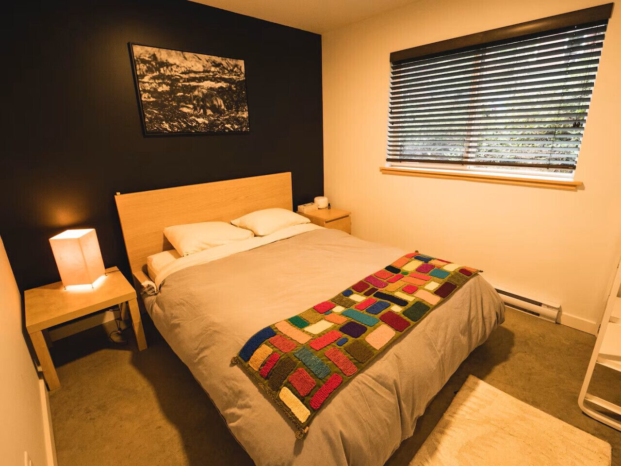 WiFi, bed sheets