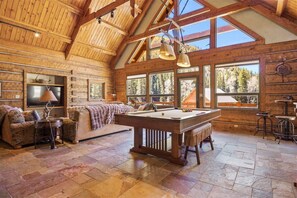 Games room - Goble Creek Ranch | On River + Hot Tub + 65 Acre (Rico)