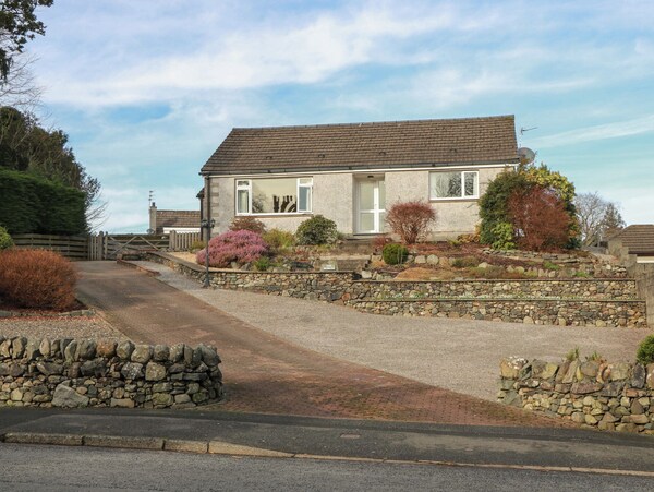 The Rowans - Newton Stewart