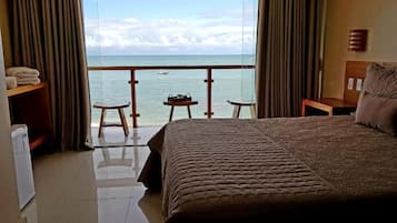Deluxe Suite, Balcony, Sea View | In-room safe, free WiFi