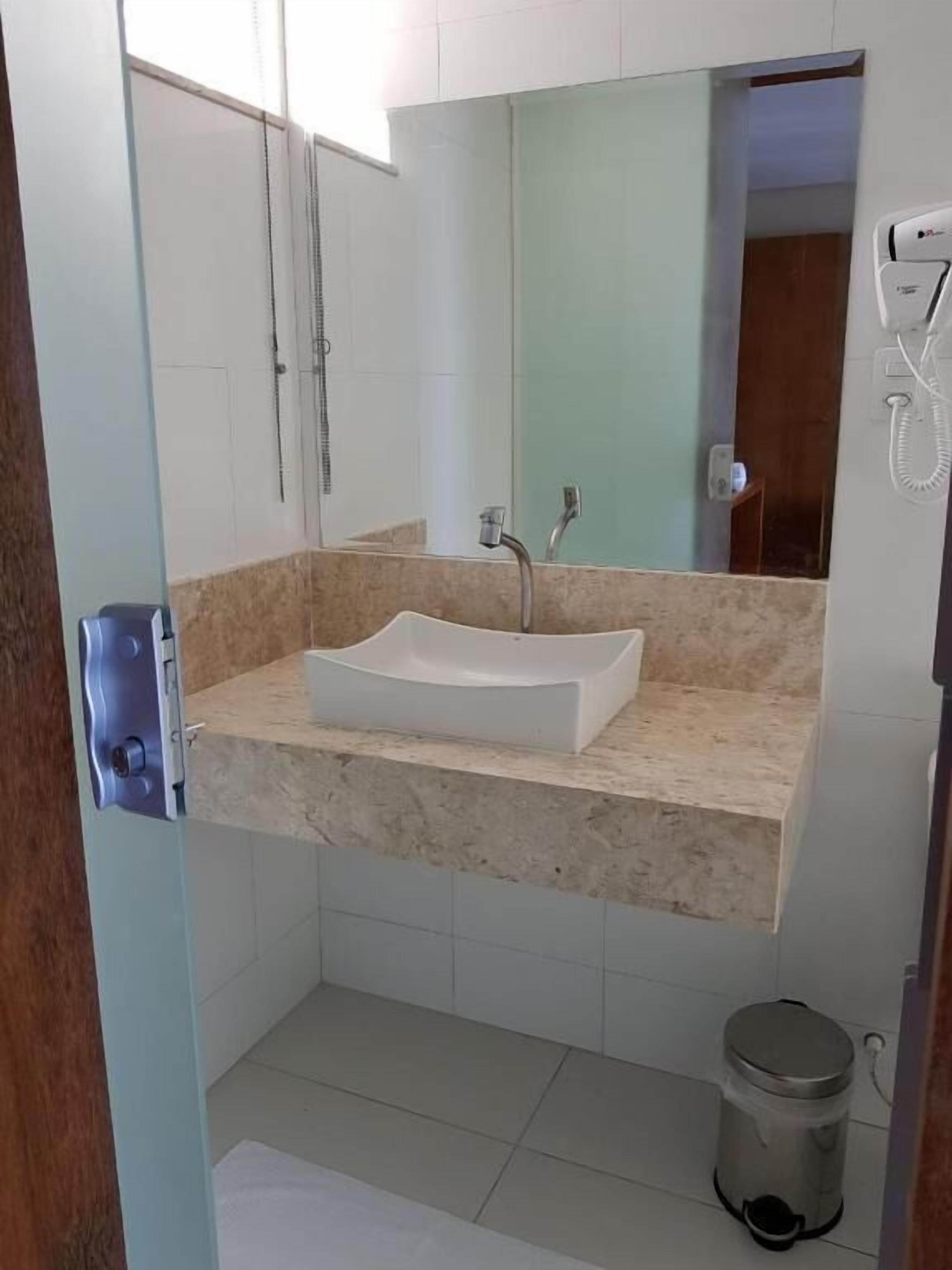 Deluxe Suite, Balcony, Sea View | Bathroom | Shower, hair dryer, towels, soap