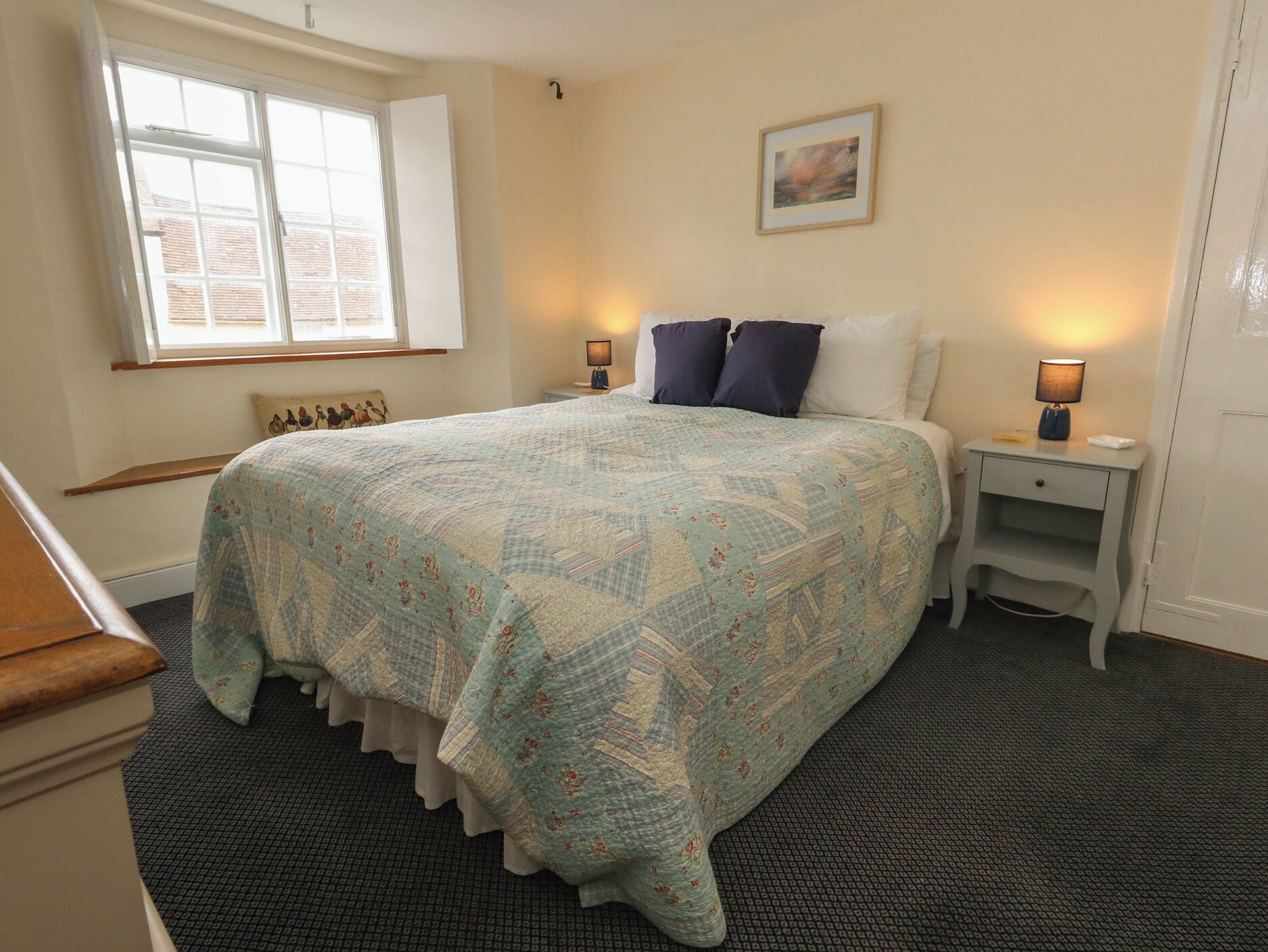 3 bedrooms, WiFi (free), individually decorated, individually furnished
