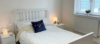 3 bedroom holiday home in Budleigh Salterton, Devon. Perfect for families