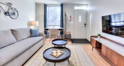 Stylish Plateau 1BR near Parc La Fontaine