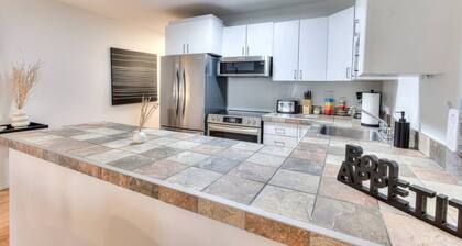 Stylish Plateau 1BR near Parc La Fontaine