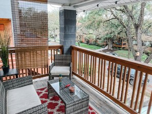 Terrace/patio - Welcoming 4-bedroom house with AC in Kansas City (Kansas City)