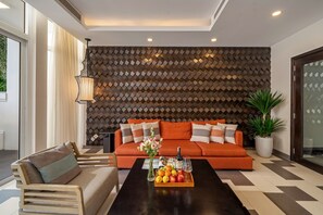 Living area - Premier Village Danang Resort Villas, Private Pool & Cinebox, Free AP Pickup (Đà Nẵng)