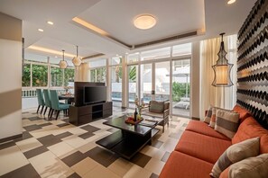 Living area - Premier Village Danang Resort Villas, Private Pool & Cinebox, Free AP Pickup (Đà Nẵng)