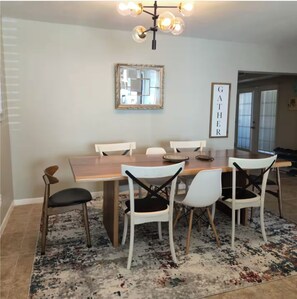 Dining - Spacious Cul-de-Sac Retreat w/ 2 Master Suites (Fort Walton Beach)