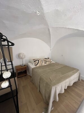 Room - Vrbo Property (Bastia)