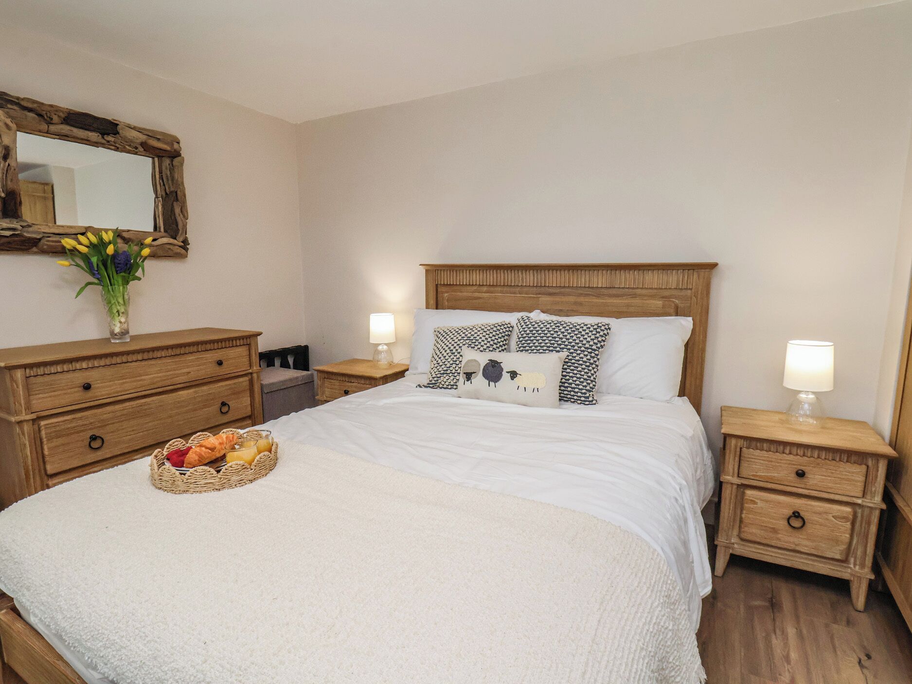 1 bedroom, WiFi (free), individually decorated, individually furnished