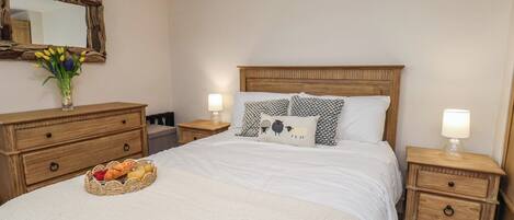1 bedroom, WiFi (free), individually decorated, individually furnished