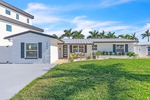 House, Multiple Beds (Palms of the Isles) | Exterior - Palms of the Isles (St. Petersburg)