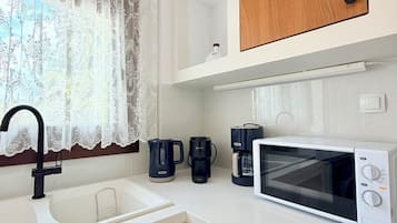 Superior Studio, Mountain View | Private kitchen