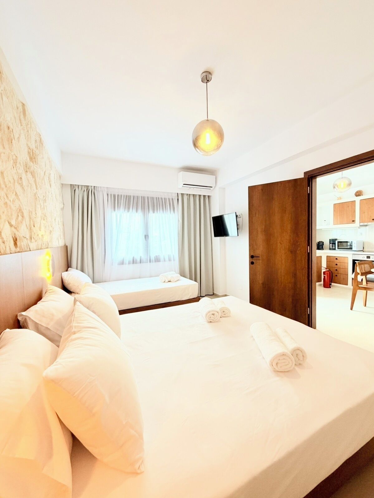 Superior Studio, Mountain View | In-room safe, desk, blackout drapes, soundproofing