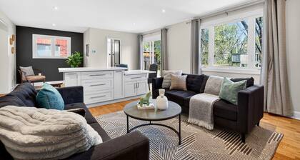 Historic Home in Kingston, Summer Getaway-Sleeps 10