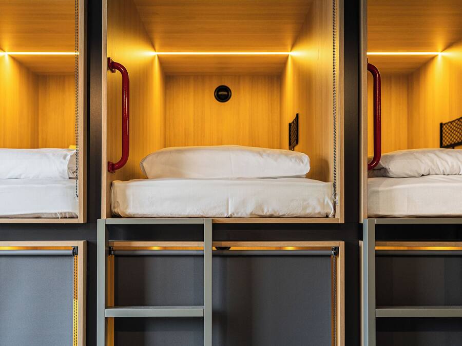 Loft, em dormitório misto, vista para a cidade | Quartos à prova de som, Wi-Fi de cortesia, roupa de cama