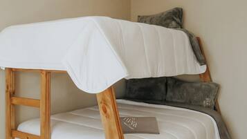 Deluxe House, Mountain View | Free WiFi