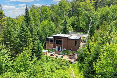 Spa & Lake Access - Cariboo