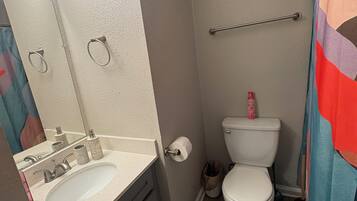 Towels, toilet paper