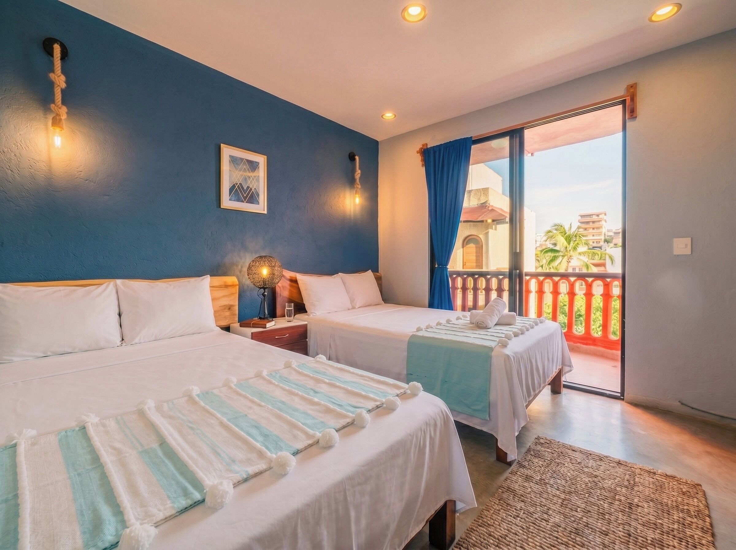 Appartamento Comfort, balcone, vista piscina | Una cassaforte in camera, una scrivania, postazione laptop