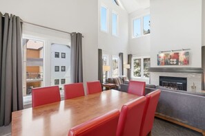 Dining - Village Steps | 3BDR Loft with Cathedral Ceilings (The Blue Mountains)
