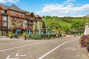Exterior - Chateau Ridge Ground Floor: 2BDR Mountainside Unit (The Blue Mountains)