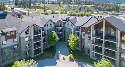 Bluebird Bay | Lake | Outdoor Pool | Hot Tub | Gym