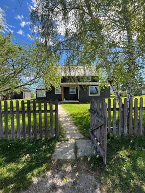 Exterior - Beautiful Farmhouse Getaway with Panoramic Views (Somers)