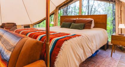 Glamping Outside Bentonville Only Minutes to OZ Trails