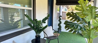 Fully Renovated Home Near Beach, Port, Cruises & Boat Ramp