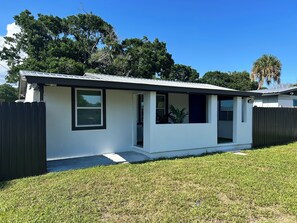 Exterior - Fully Renovated Home Near Beach, Port, Cruises & Boat Ramp (Cocoa)