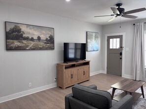 Living area - 2BD/1BTH updated& pet friendly (San Angelo)