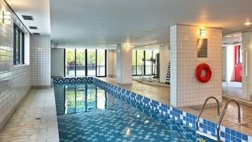 Piscina interna