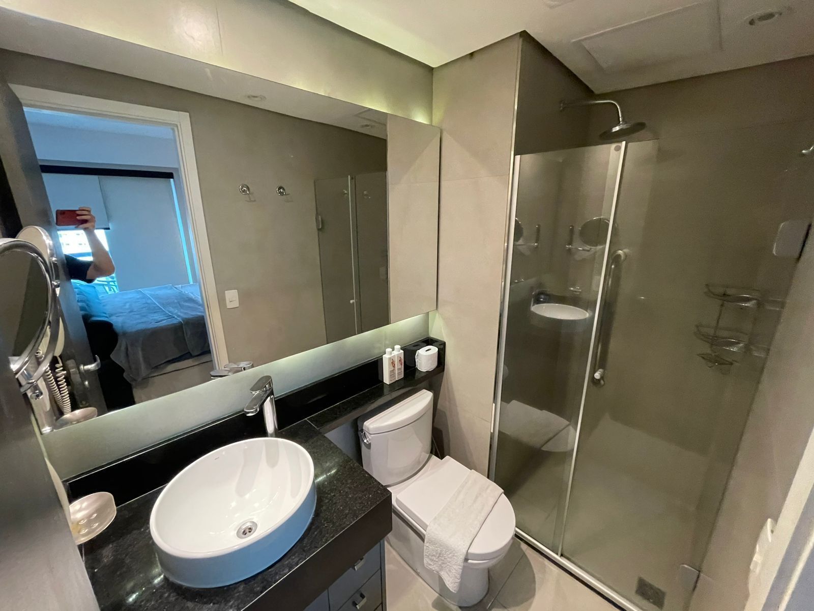 Deluxe appartement, balkon, uitzicht op de stad | Badkamer